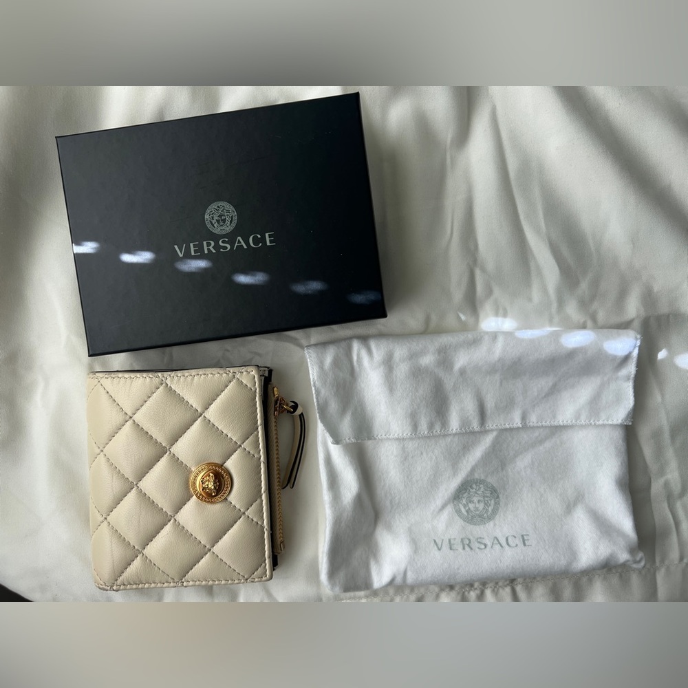 Versace La Medusa Quilted Lamb Leather Compact Snap Wallet